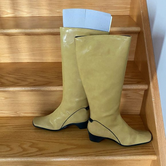 New In Box, Aquatalia Yellow High Boots, Zipper Side, Size 9 - Picture 2 of 8